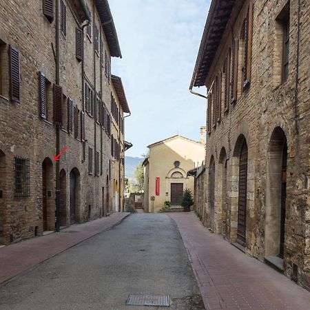 Appartamento Le Palme Con Terrazze In Centro San Gimignano Exterior photo
